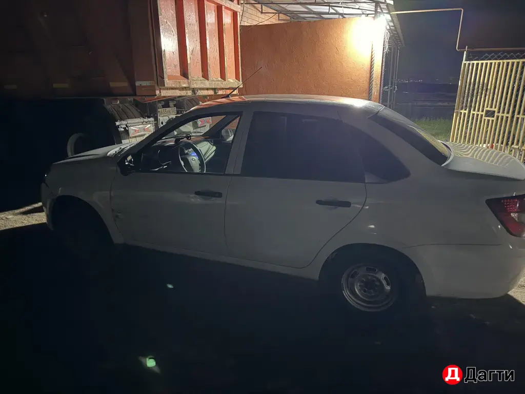 LADA (ВАЗ) Granta, 2018 года