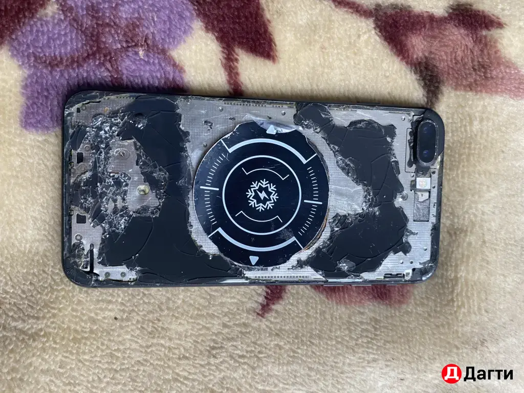 айфон 8+полностью рабочий