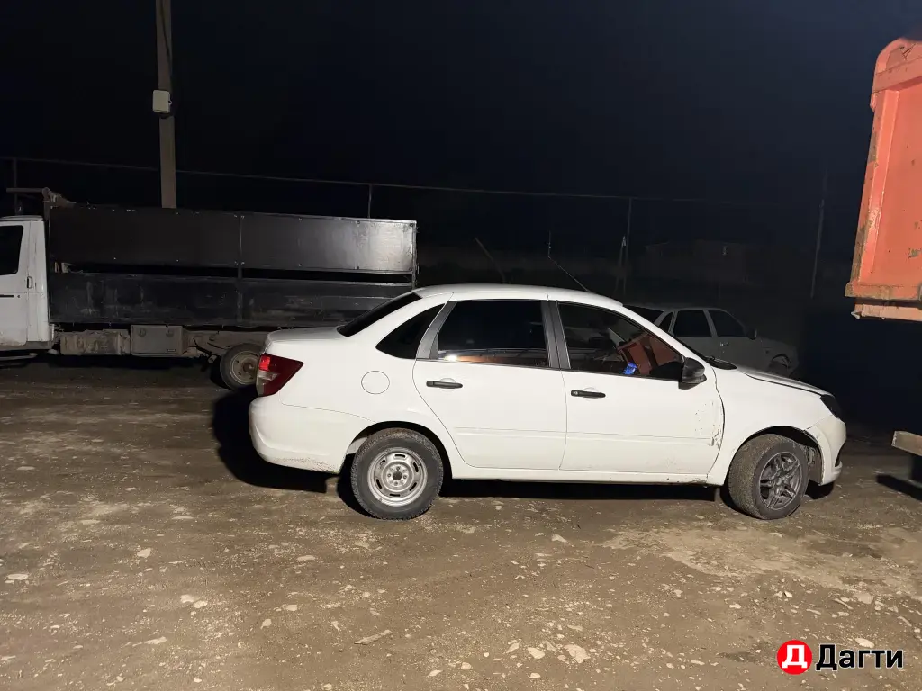 LADA (ВАЗ) Granta, 2018 года