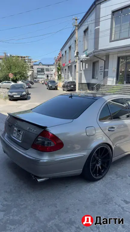 Mercedes-Benz E-Класс, 2004 года