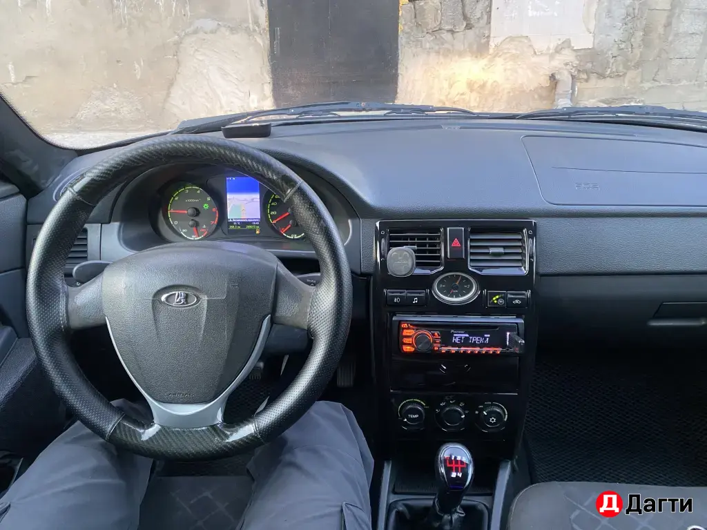 LADA (ВАЗ) Priora, 2012 года