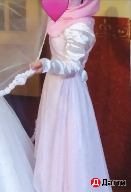 платье нарядное