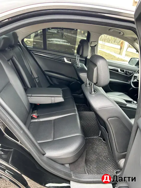 Mercedes-Benz C-Класс, 2012 года