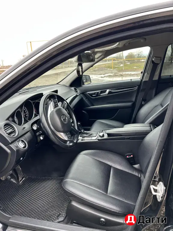 Mercedes-Benz C-Класс, 2012 года