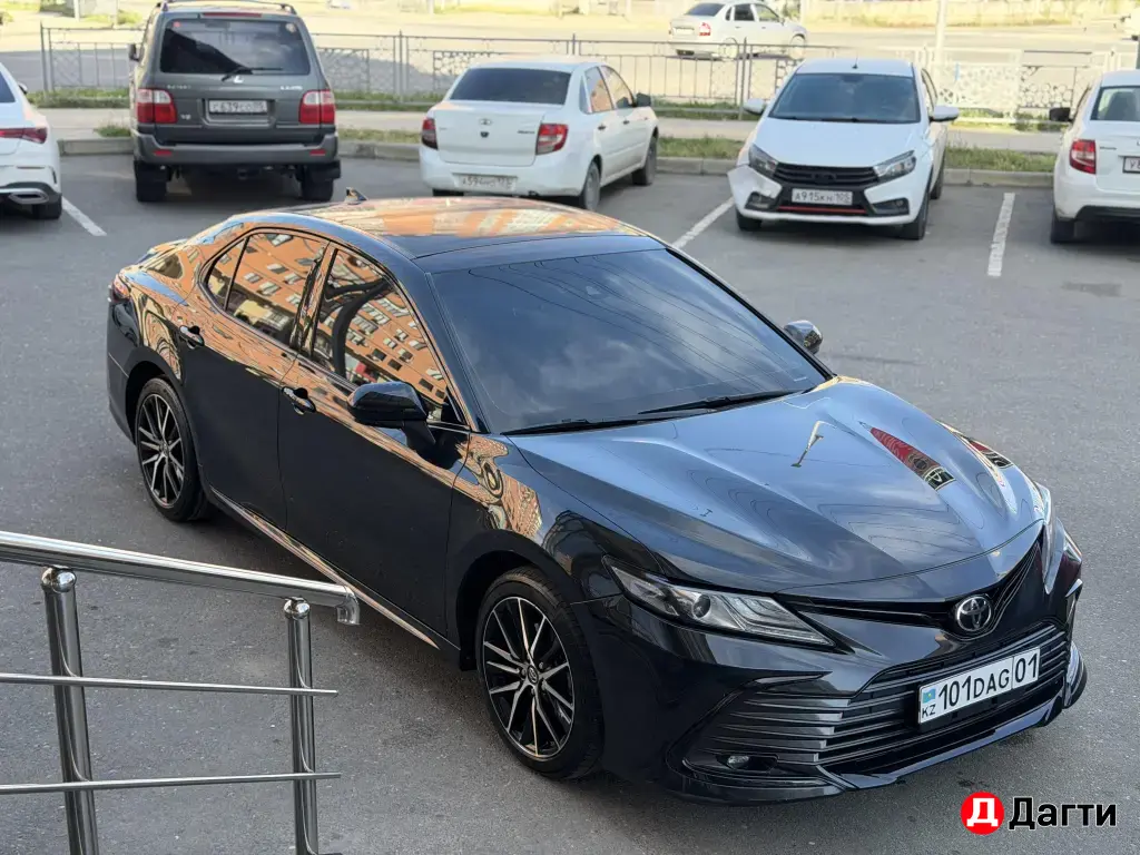 Toyota Camry, 2023 года