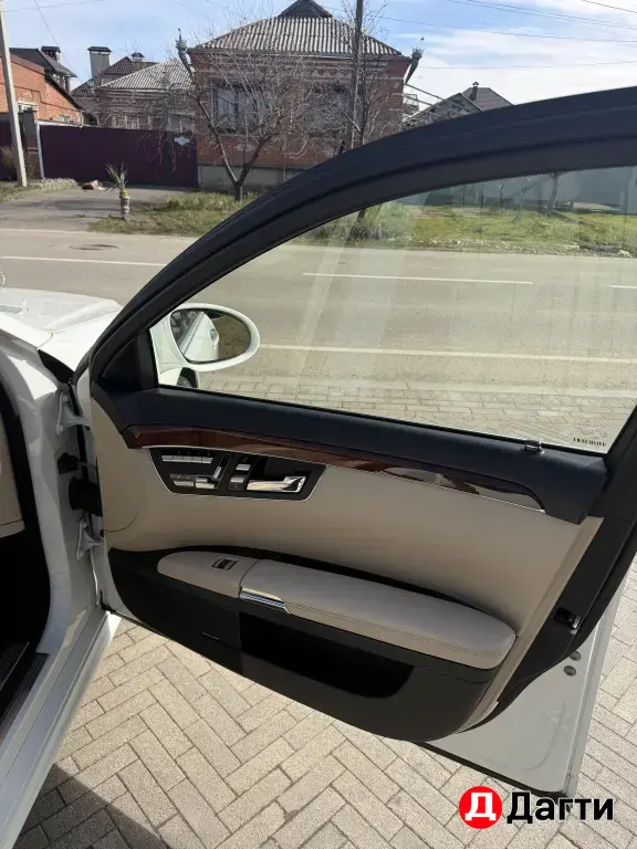 Mercedes-Benz S-Класс, 2008 года