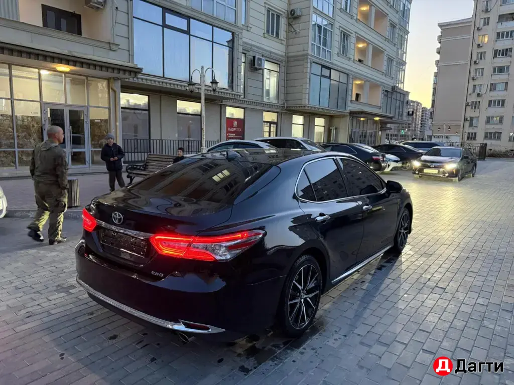 Toyota Camry, 2023 года