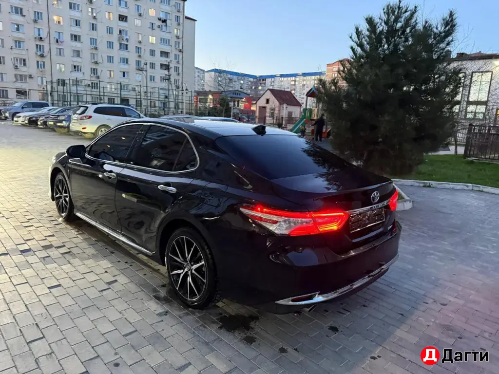 Toyota Camry, 2023 года
