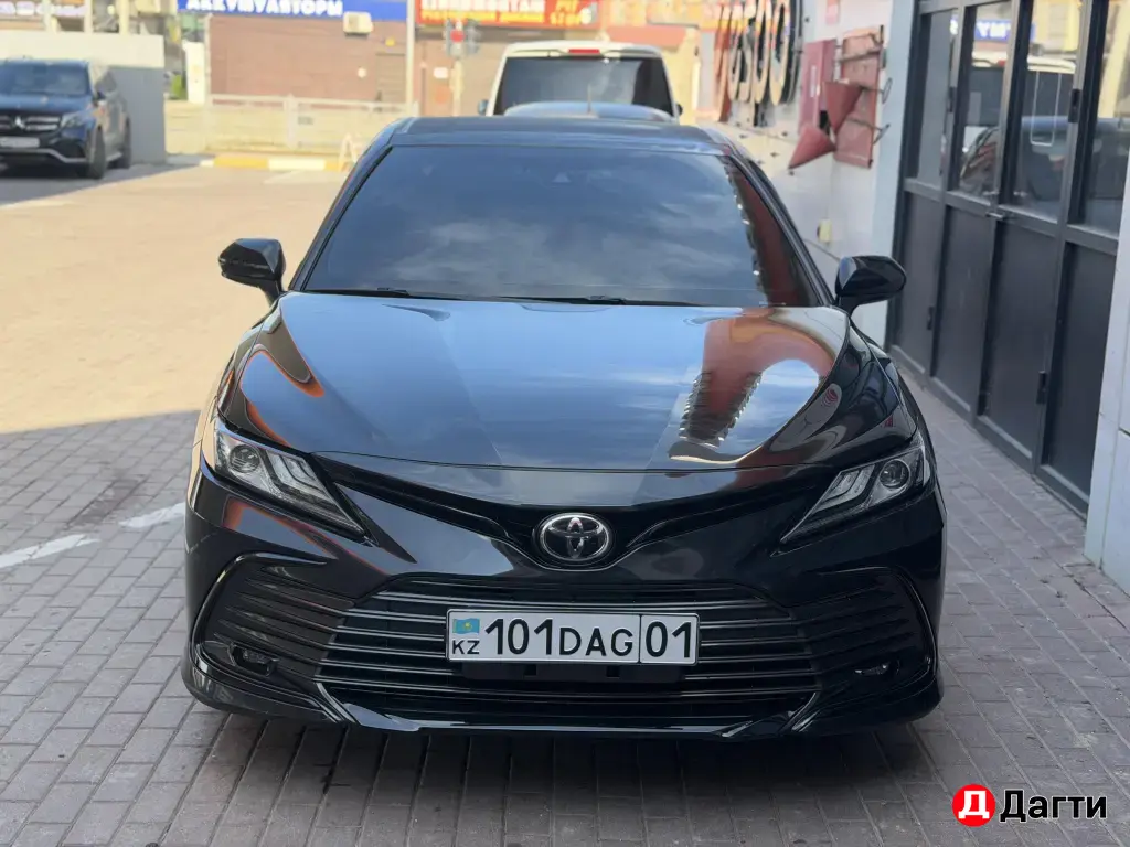 Toyota Camry, 2023 года