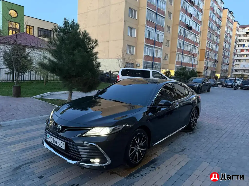 Toyota Camry, 2023 года