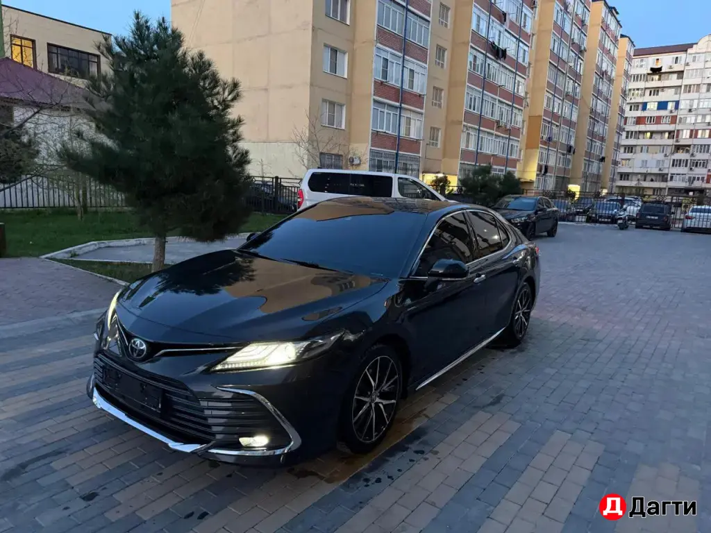 Toyota Camry, 2023 года