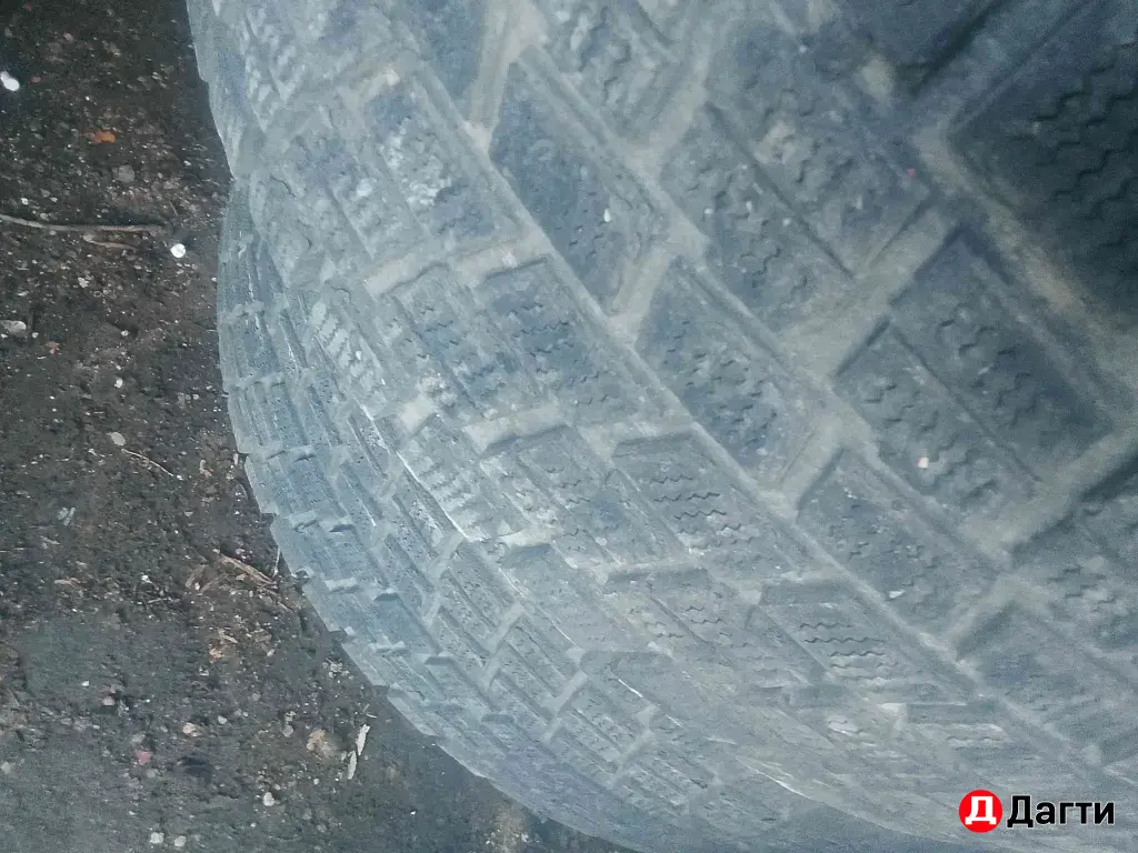зимние шины в хорошем состоянии