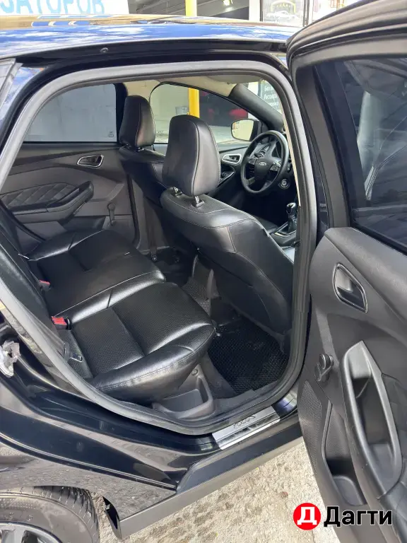 Ford Focus, 2011 года