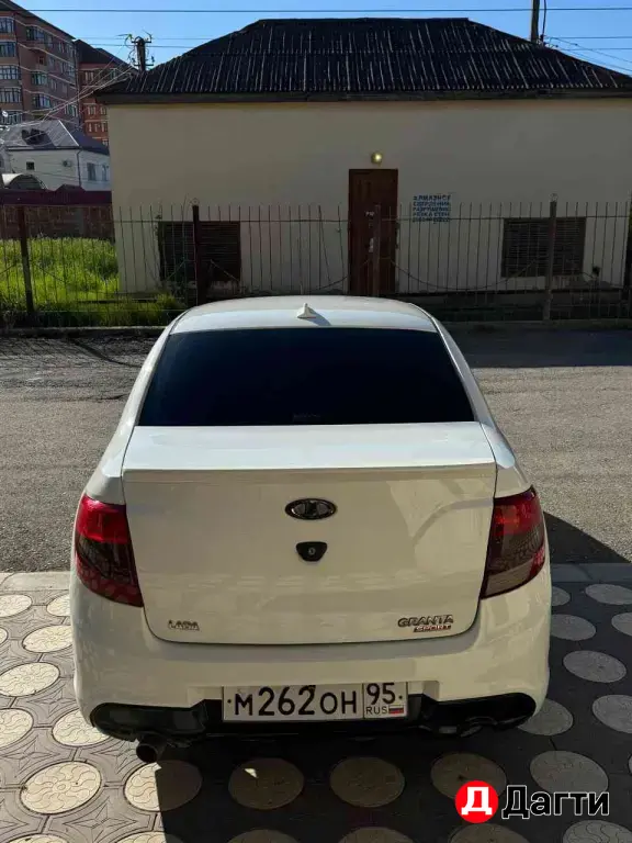 LADA (ВАЗ) Granta, 2015 года