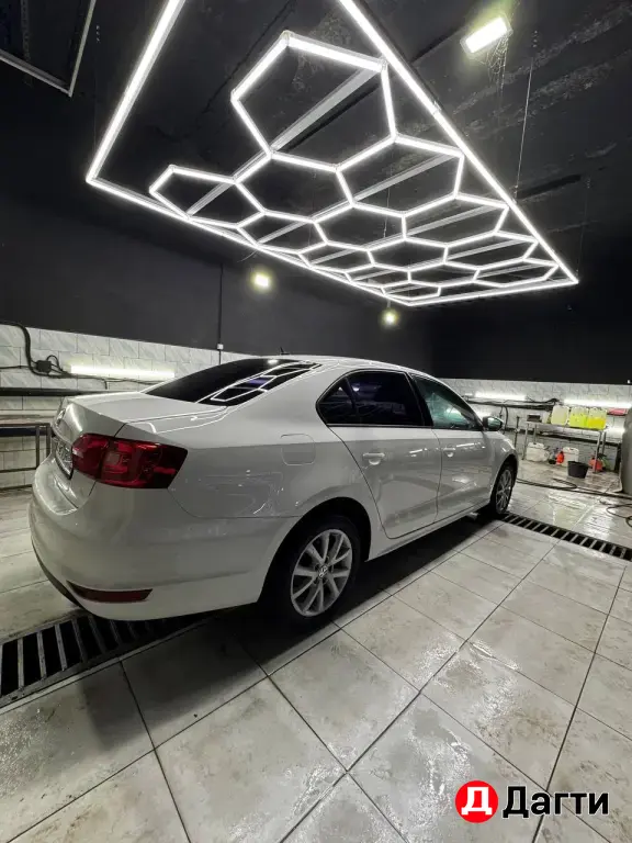 Volkswagen Jetta, 2012 года