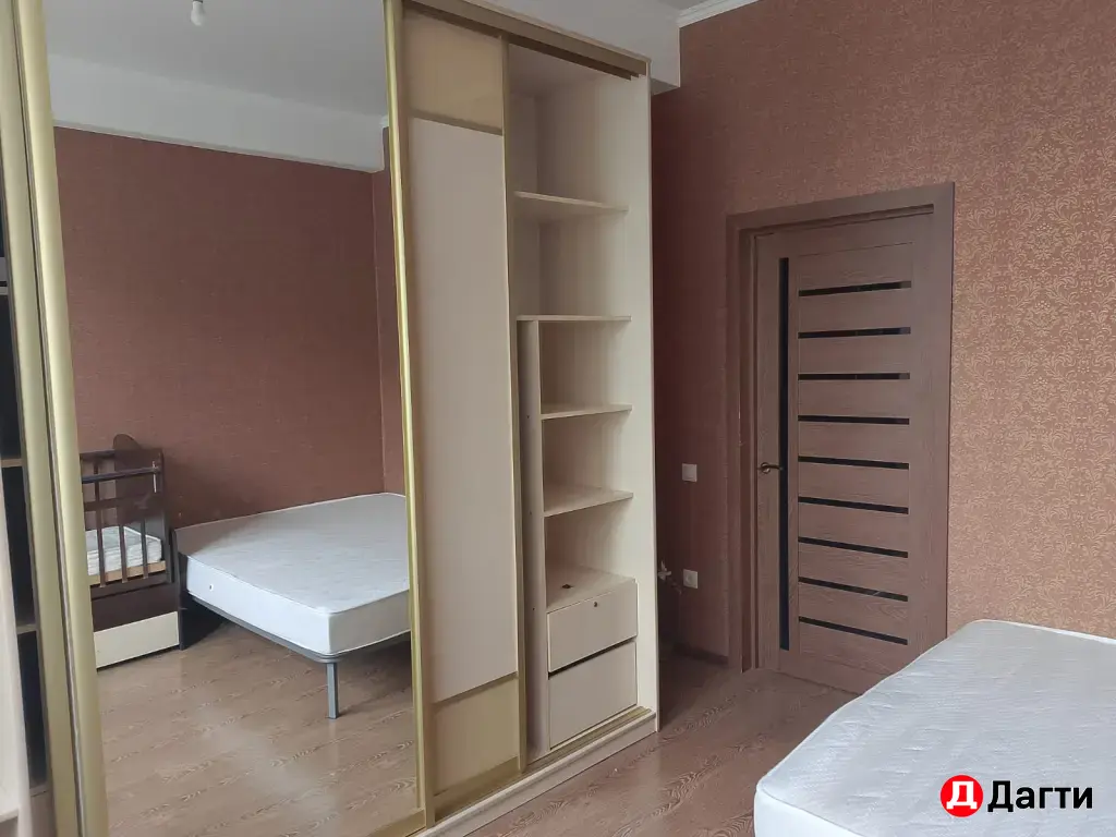 сдам 2 комнатную квартиру