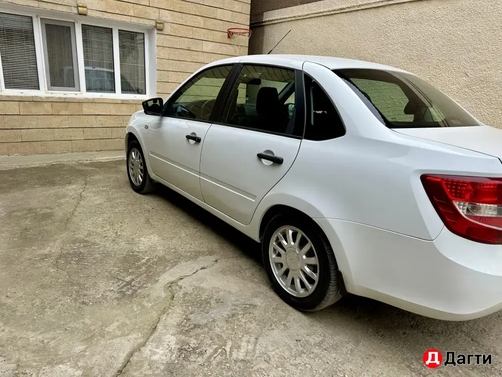 LADA (ВАЗ) Granta, 2018 года