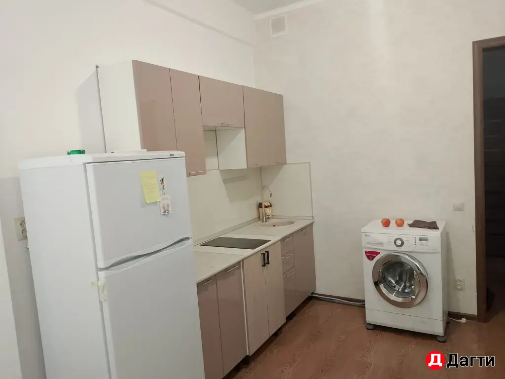 сдам 2 комнатную квартиру