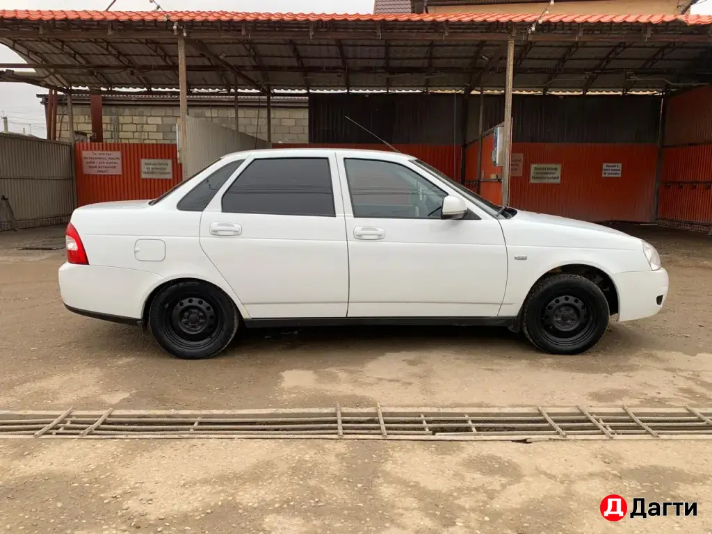 LADA (ВАЗ) Priora, 2017 года