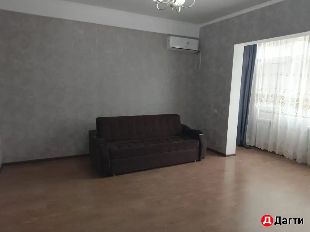 сдам 2 комнатную квартиру