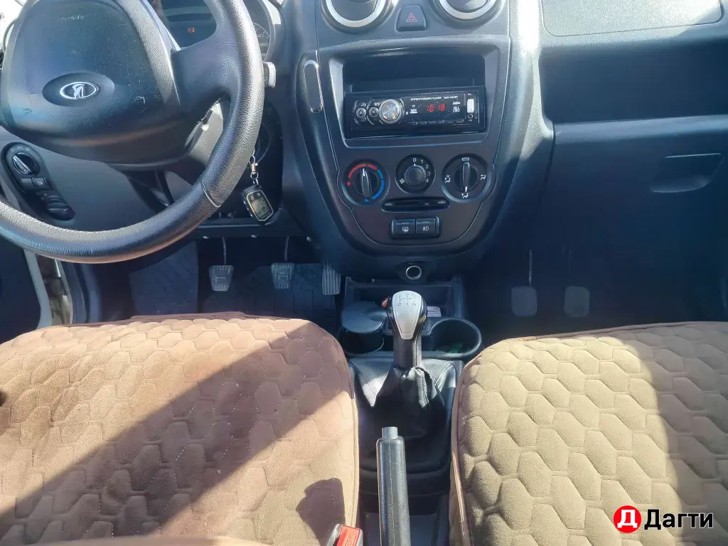 Автоинструктор, инструктор по вождению на механике, обучение вождению