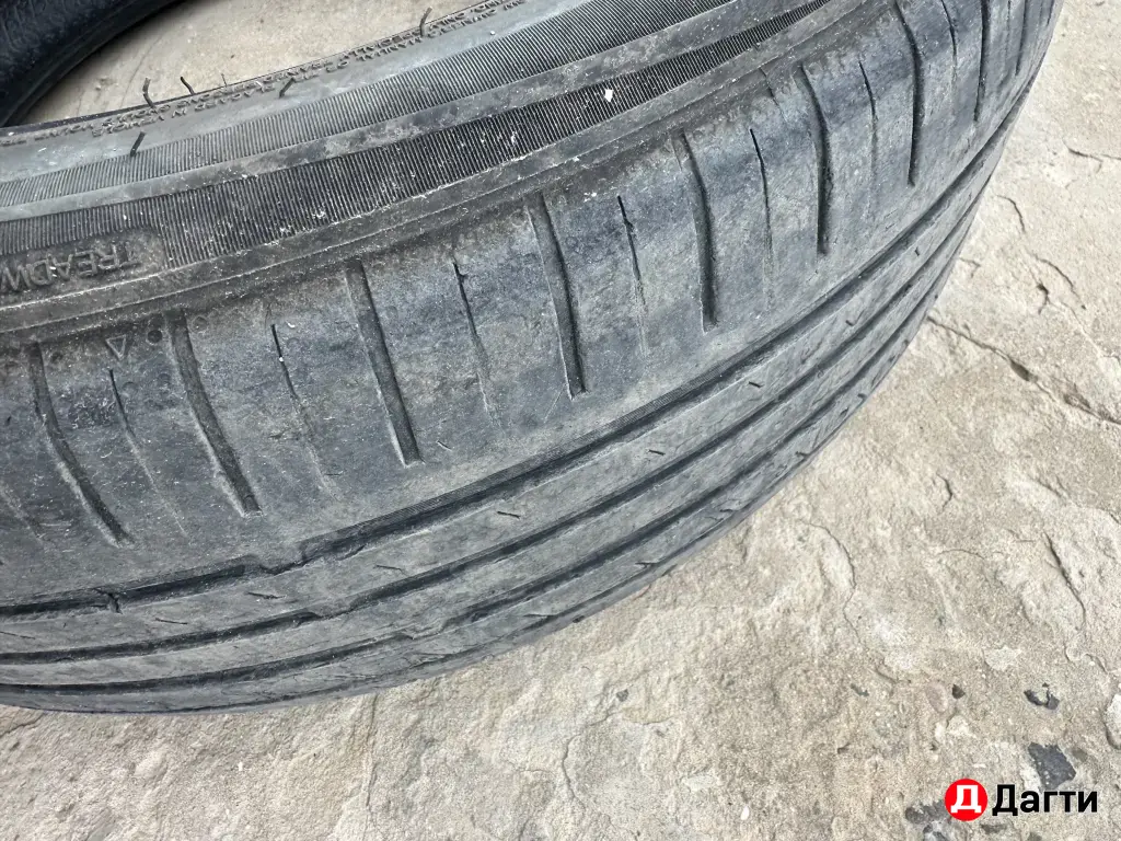 шина 235/45/19