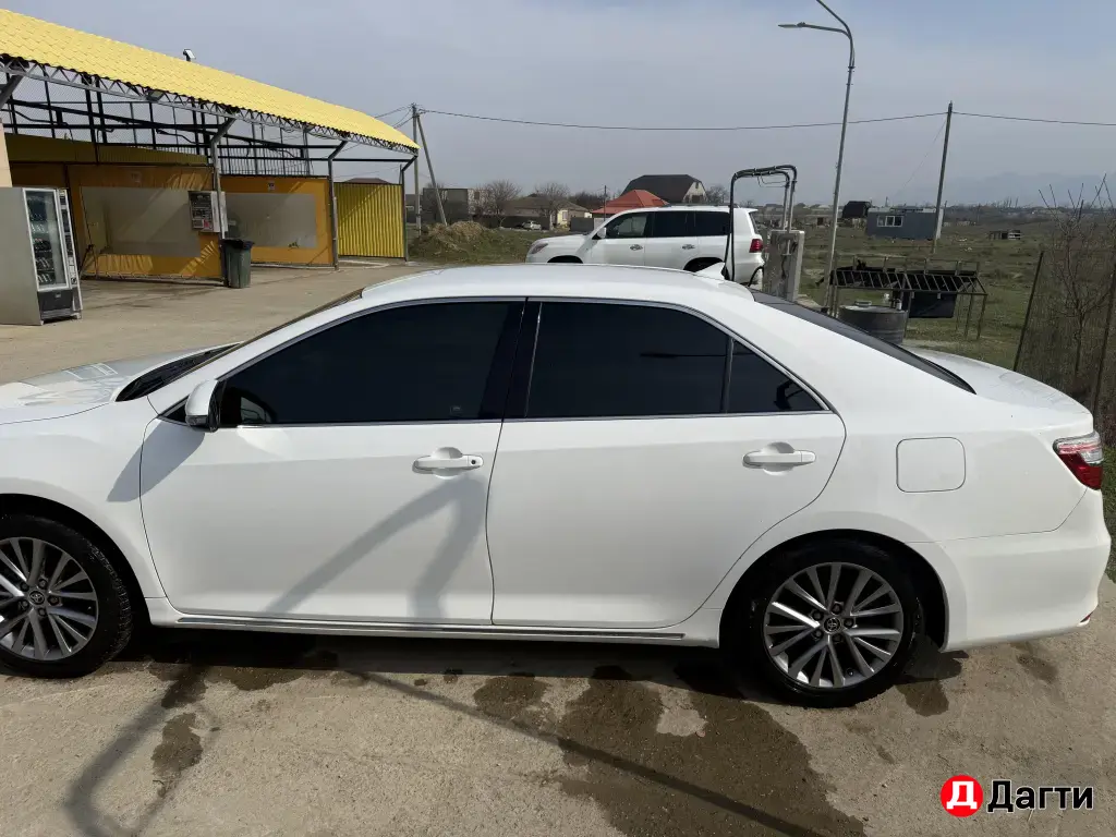 Toyota Camry, 2012 года