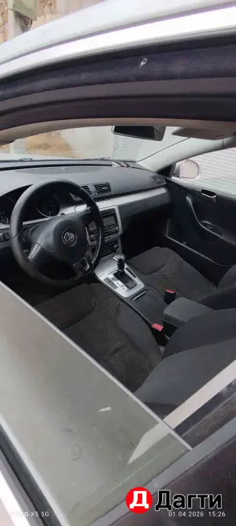Volkswagen Passat, 2010 года