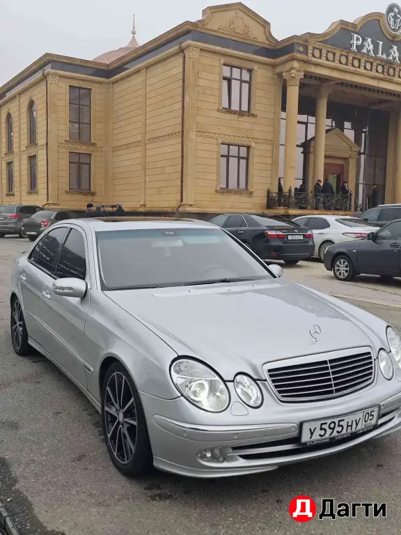 Mercedes-Benz E-Класс, 2005 года