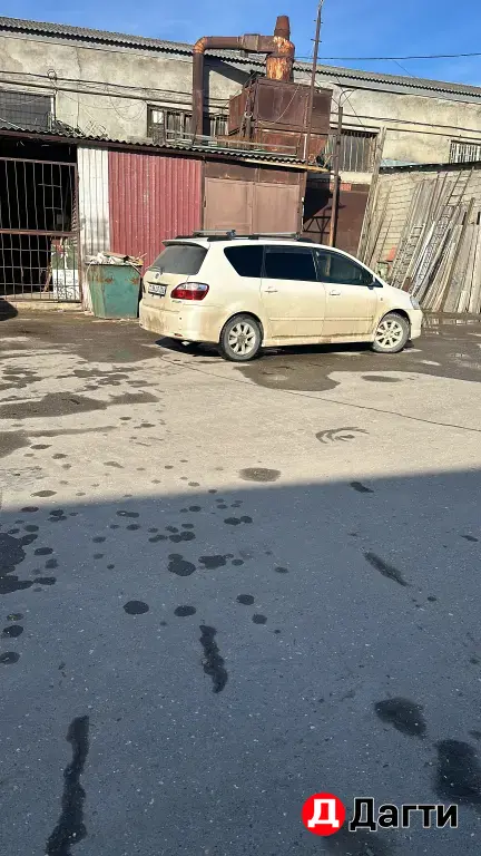 Toyota Ipsum, 2004 года