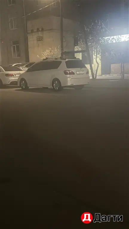 Toyota Ipsum, 2004 года