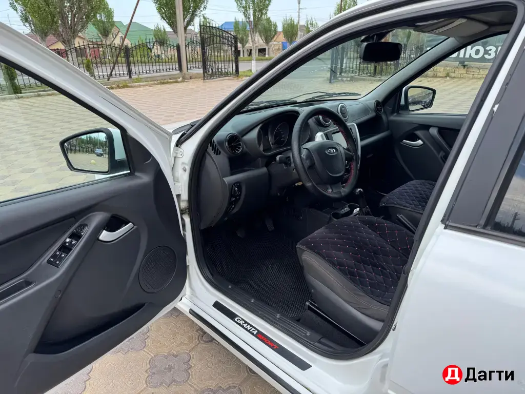 LADA (ВАЗ) Granta, 2014 года