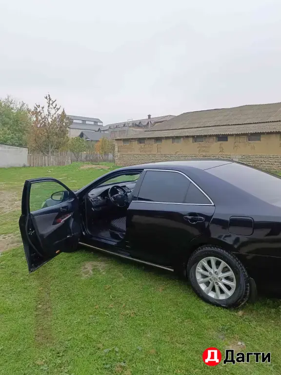 Toyota Camry, 2012 года