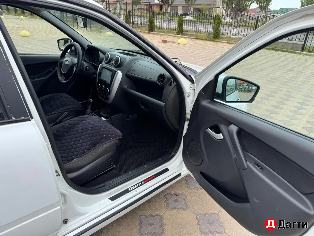 LADA (ВАЗ) Granta, 2014 года