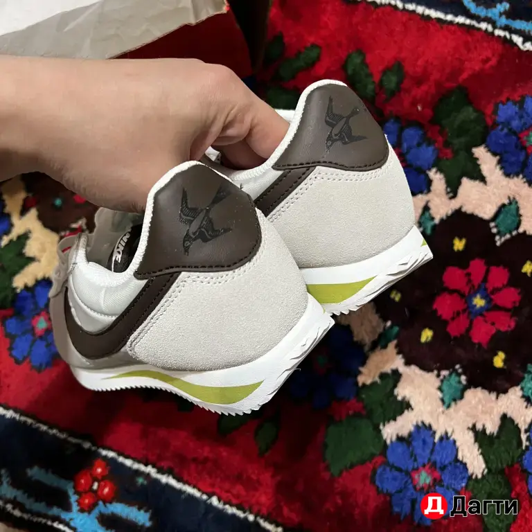 Кроссовки Nike Cortez