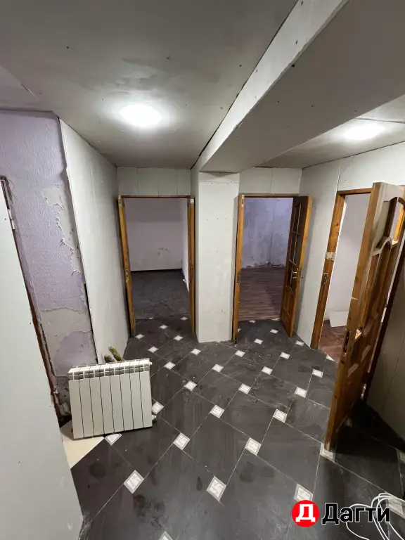 5 комнатная квартира в центре Хасавюрта