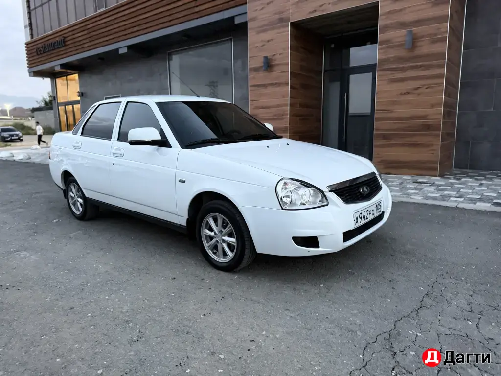 LADA (ВАЗ) Priora, 2014 года