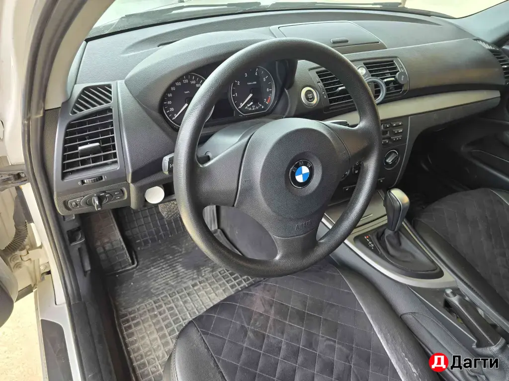 BMW 1 серии, 2011 года