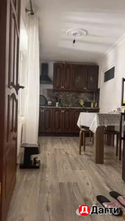 Дом 197.6 м² на участке 2 сот.