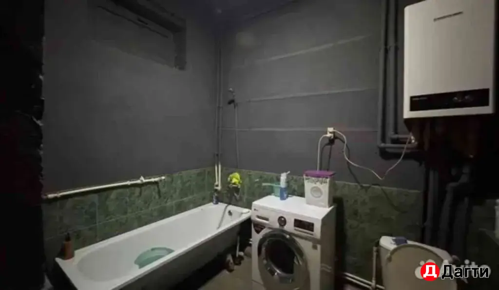 Дом 197.6 м² на участке 2 сот.