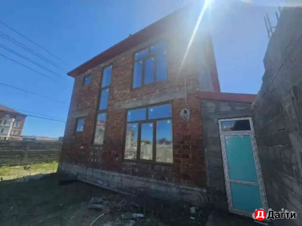Дома 133.9 м² на участке 3 сот.