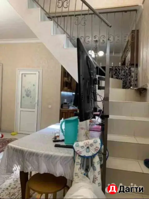 Дом 180 м² на участке 1.7 сот.