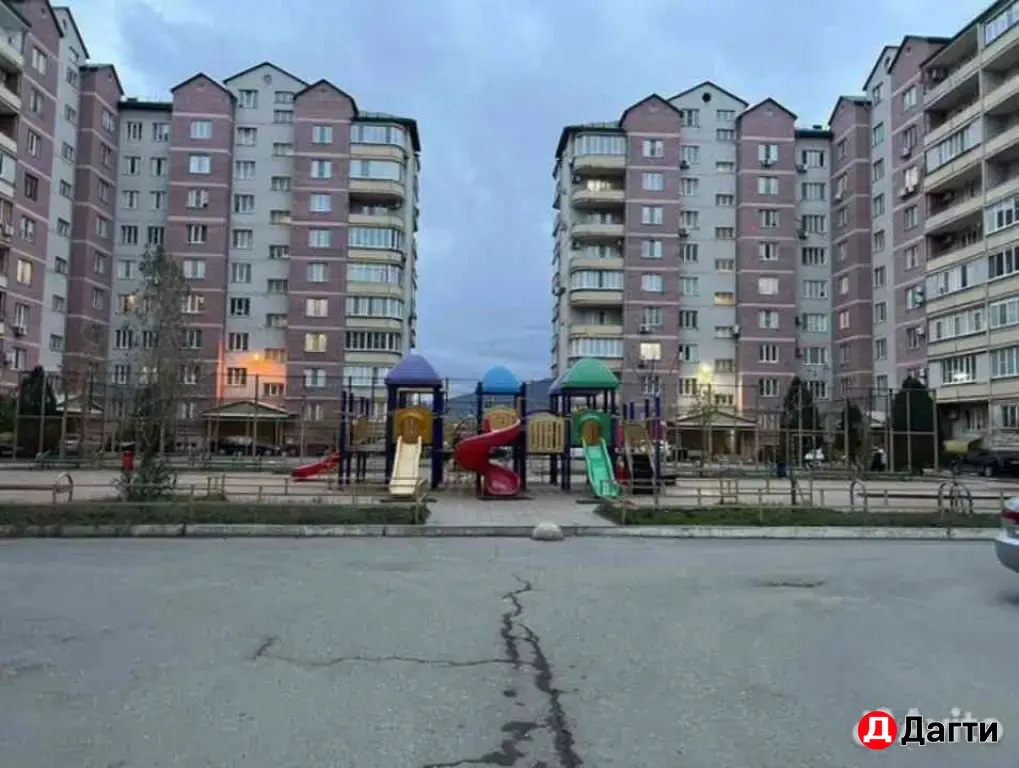 4-к квартира, 112 м², 2/9 эт.