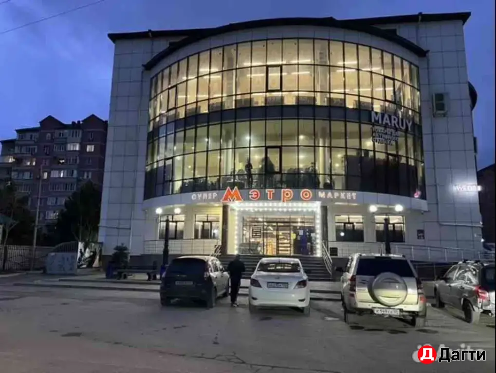 4-к квартира, 112 м², 2/9 эт.