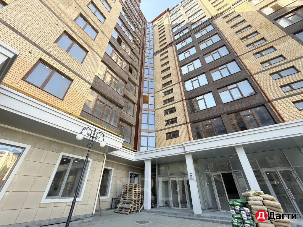 Продается квартира в ЖК «Фемили» блок «В» по улице Магомеджанова