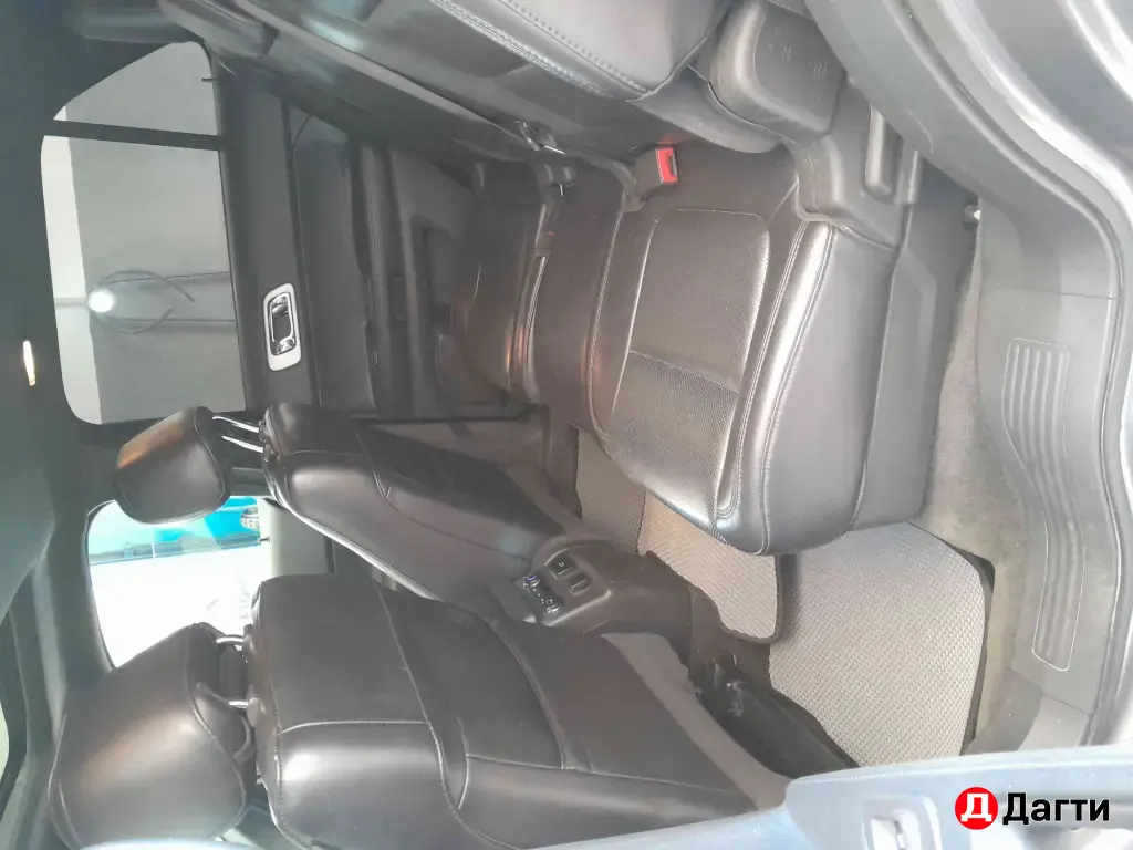 Ford Explorer, 2012 года