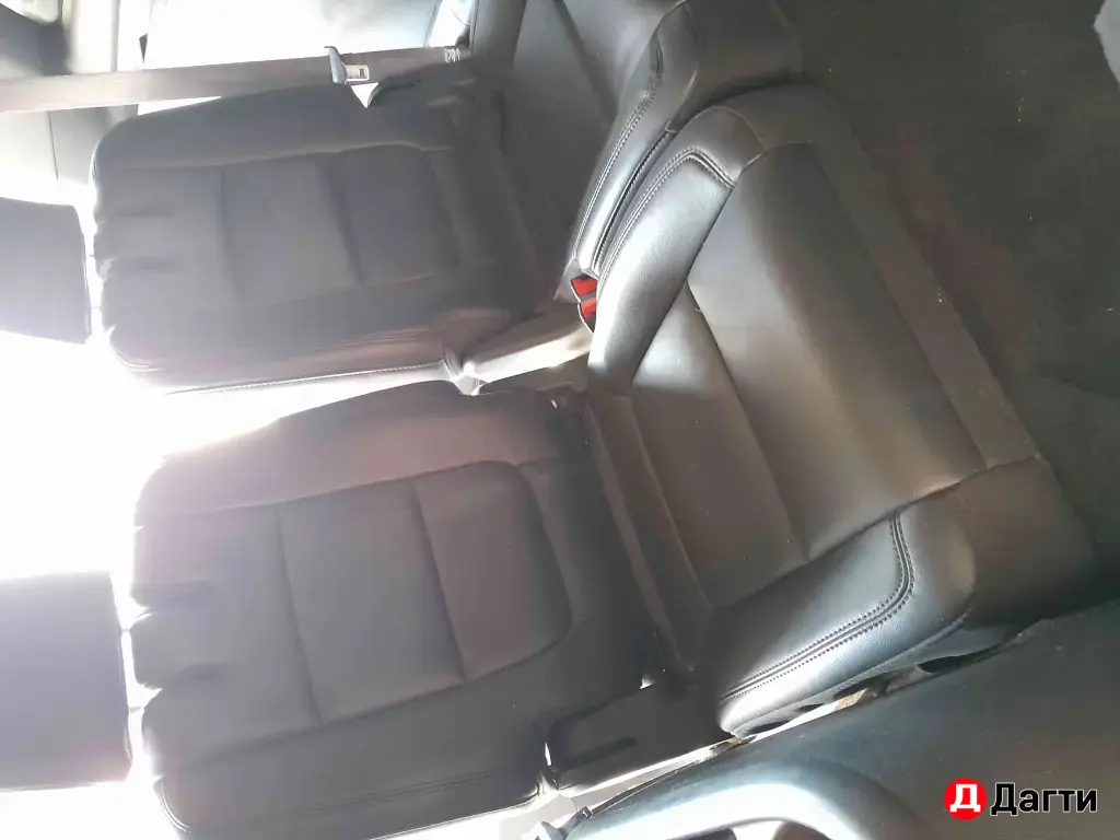 Ford Explorer, 2012 года