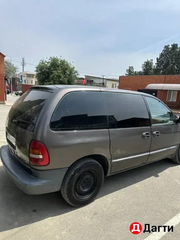 Chrysler Voyager, 1999 года