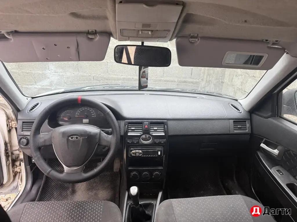 LADA (ВАЗ) Priora, 2011 года
