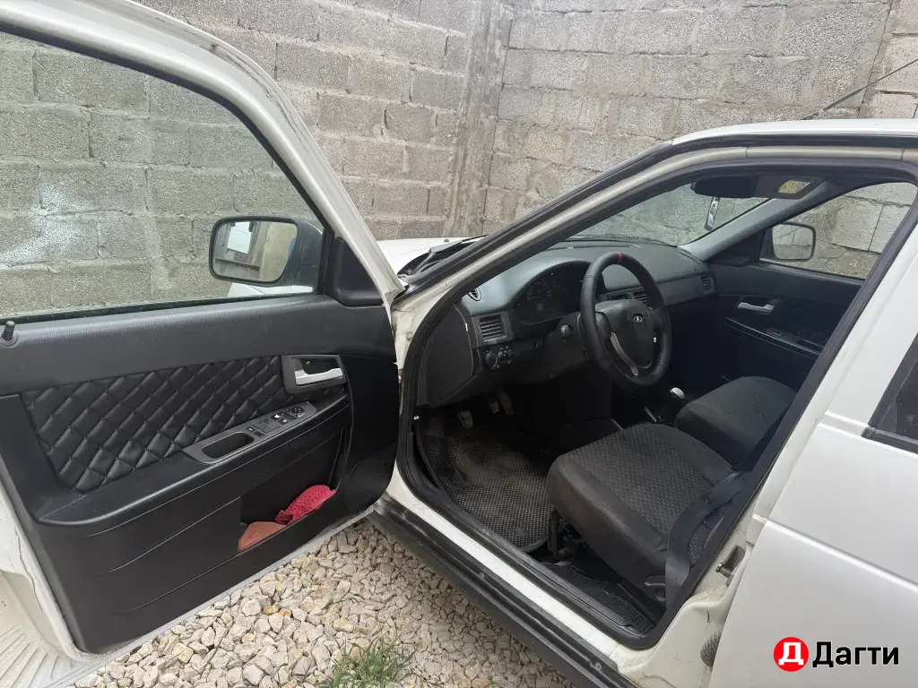 LADA (ВАЗ) Priora, 2011 года